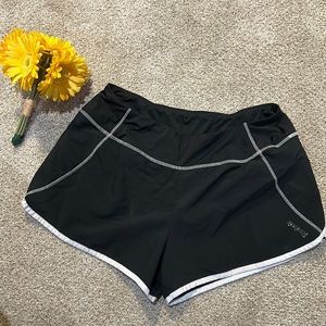 Reebok size M running athletic shorts